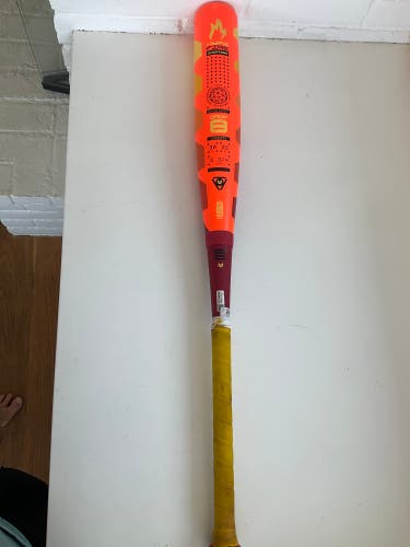 2025 Easton Hype Fire Composite USSSA Certified Bat (-8) 22 oz 30" (Used)