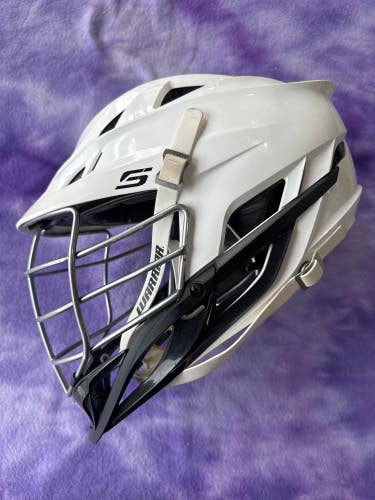 White Adult Cascade S Helmet (Used)