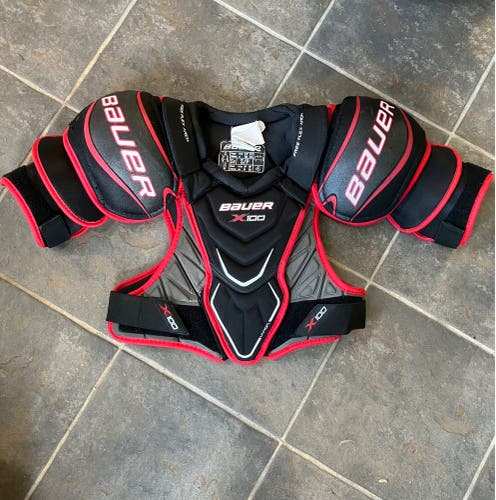 Small Senior Bauer Vapor X100 Shoulder Pads (Used)