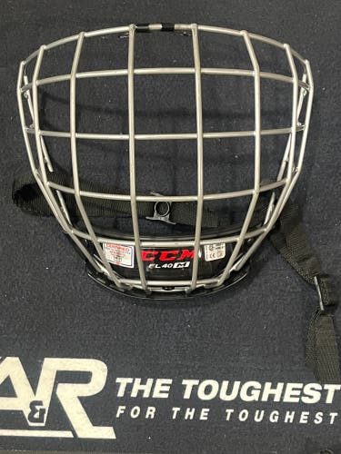 Medium CCM FitLite FL40 (Used)