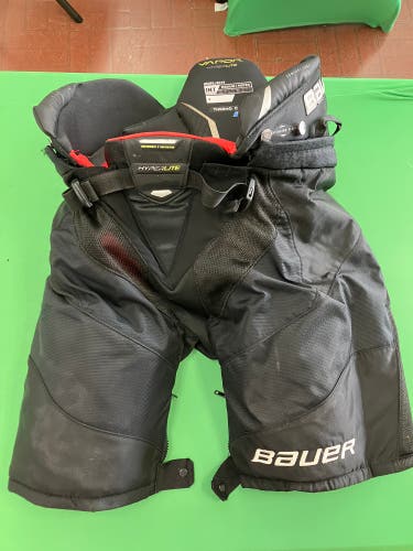 Intermediate Medium Bauer Vapor Hyperlite Hockey Pants (Used)