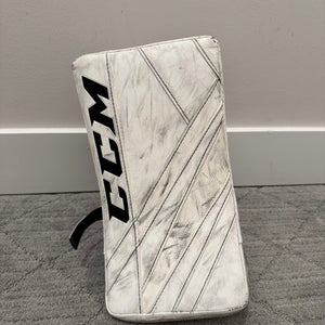CCM Extreme Flex E5.5 Full Right (Used)