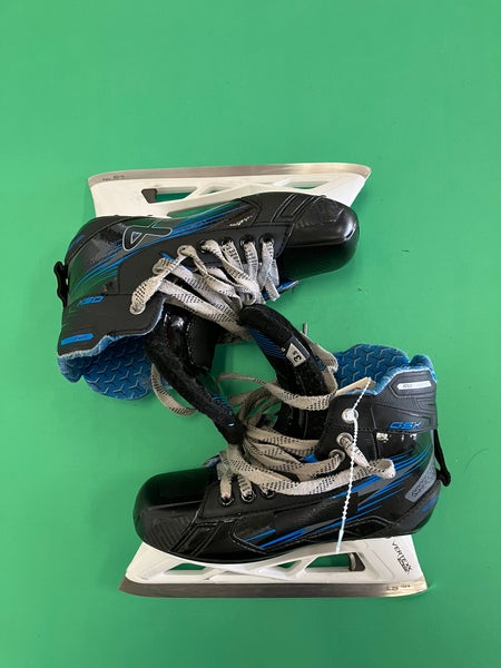 Junior Bauer GSX Hockey Goalie Skates Regular Width Size 3.5 (Used)