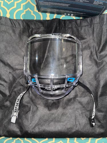 Large Bauer Concept 3 Full Shield Shield (Used)