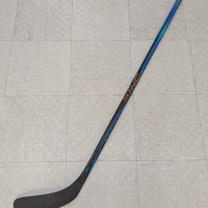 Junior Bauer Nexus Sync Left Hand Hockey Stick, P88 Curve, 30 Flex, S22 (New)