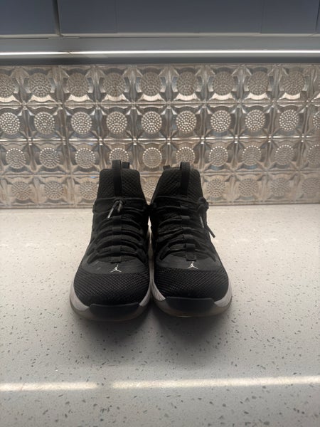 Men's Size M 9.0 (W 10.0) Jordan Shoes (Used)