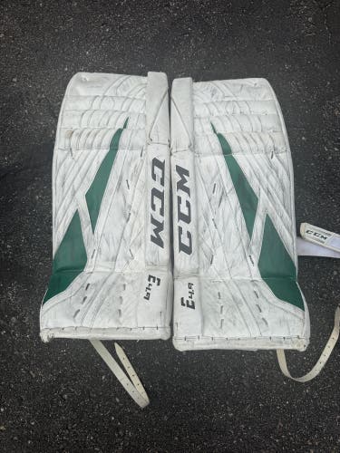 30" 2019 CCM Extreme Flex E4.9 Goalie Leg Pads Pro Stock (Used)