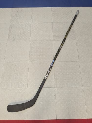Intermediate CCM Super Tacks AS-V Pro Left Handed Hockey Stick, P29 Curve, 65 Flex (New)