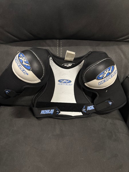 Hespeler Shoulder Pads | Youth Medium