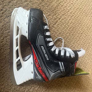 2019 Bauer Vapor X2.9 Hockey Skates Regular Width Size 4.5 (New)