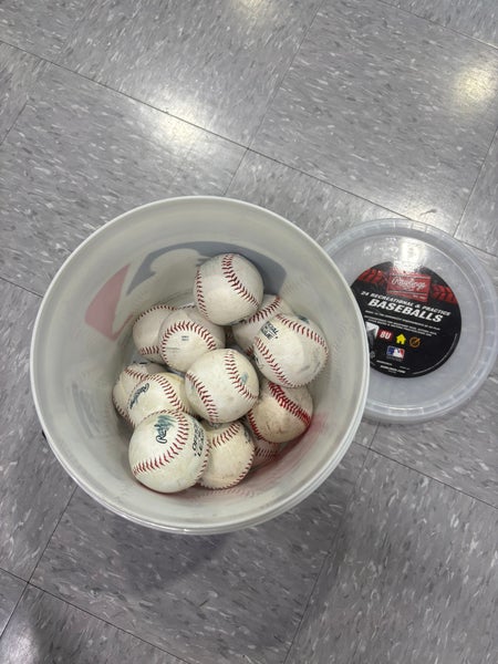 Rawlings 8U Baseballs 16 Pack (Used)