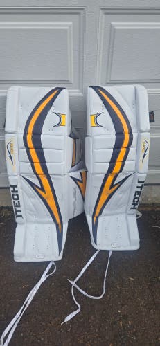 35" Itech RX9 Goalie Leg Pads Pro Stock (Used)