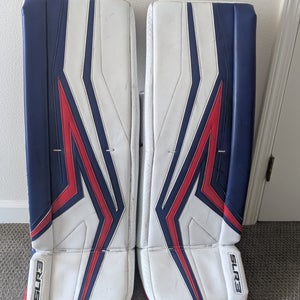 33" Vaughn SLR3 Pro Carbon Goalie Leg Pads (Used)