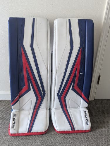 33" Vaughn SLR3 Pro Carbon Goalie Leg Pads (Used)