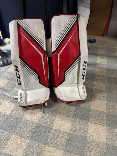 24" CCM YTFlex 2 Goalie Leg Pads (Used)