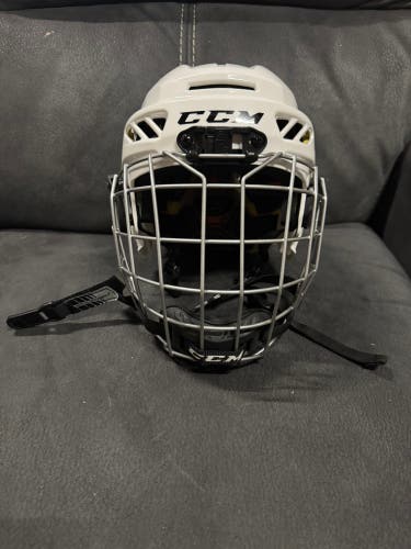 CCM FL3DS Helmet | Youth