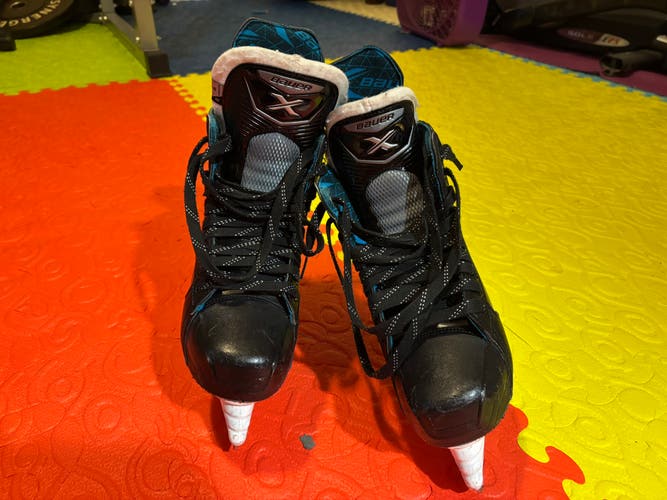 Bauer X Hockey Skates 7 (Used)