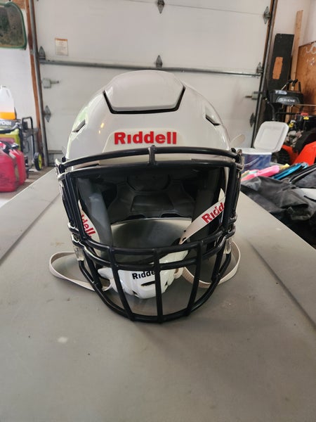 Medium Youth Riddell SpeedFlex Helmet (Used)