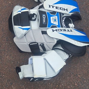 Men's XL Senior Itech Shoulder Pads Pro Stock (Used)