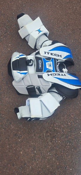 Men's XL Senior Itech Shoulder Pads Pro Stock (Used)