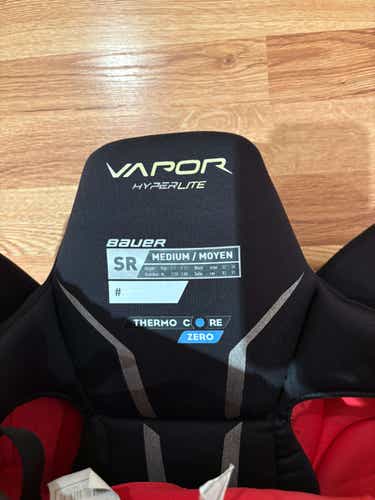 Senior Medium Bauer Vapor Hyperlite Hockey Pants (Lightly Used)