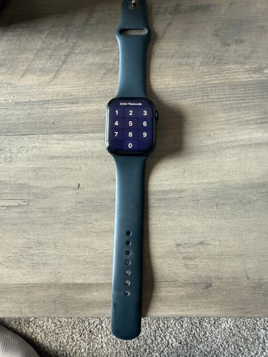 Apple (Used)