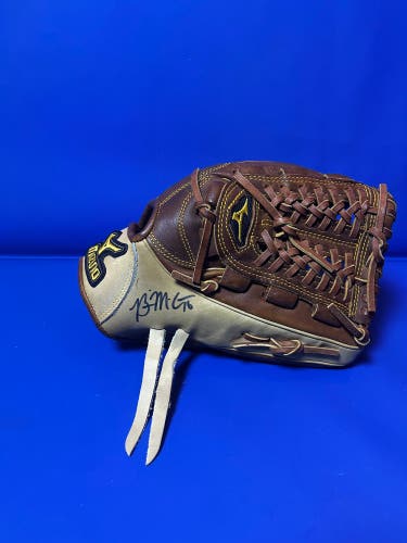 Mizuno Classic Pro RHT Infield Baseball Glove 11.5" (Used)