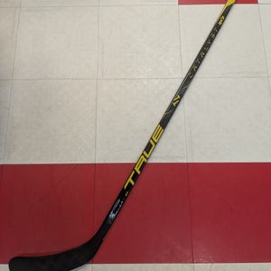 Junior True Catalyst 3X3 Left Handed Hockey Stick, T92.5 Curve, 20 Flex (New)