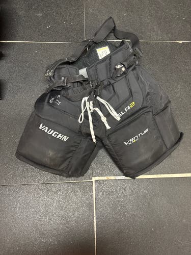 Junior Small Vaughn Ventus SLR2 Hockey Goalie Pants (Used)