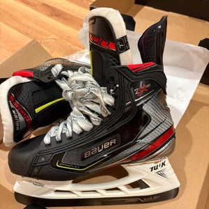 Bauer Vapor 2X Pro Hockey Skates Size 7 EE (Brand New) + Included With New Set Of Carbon LS5 Blades