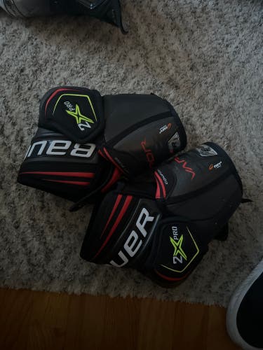 Senior Small Bauer VAPOR 2X PRO Elbow Pads (Used)