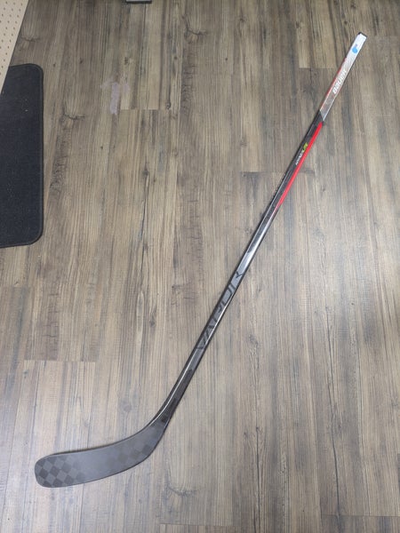 Youth Bauer Vapor Hyperlite Hockey Stick, Left Hand, P92 Curve, 20 Flex, S21 (New)