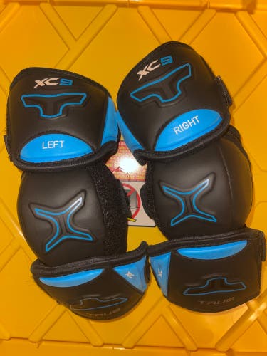 Junior Small True Xc9 Elbow Pads (Used)