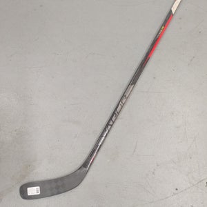 Intermediate Bauer Vapor Hyperlite Left Handed Hockey Stick, P88 Curve, 65 Flex, S21 (New)
