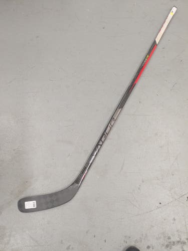 Intermediate Bauer Vapor Hyperlite Left Handed Hockey Stick, P88 Curve, 65 Flex, S21 (New)