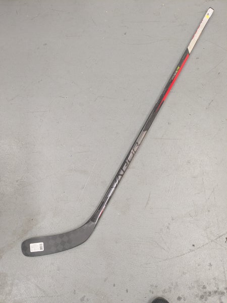 Intermediate Bauer Vapor Hyperlite Left Handed Hockey Stick, P88 Curve, 65 Flex, S21 (New)