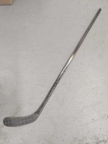Intermediate Bauer Hyperlite 2 Left Handed Hockey Stick, P92 Curve, 65 Flex, Black, S23(New)