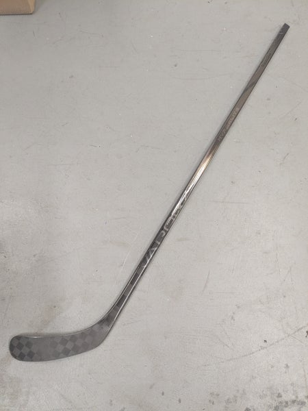 Intermediate Bauer Hyperlite 2 Left Handed Hockey Stick, P92 Curve, 65 Flex, Black, S23(New)