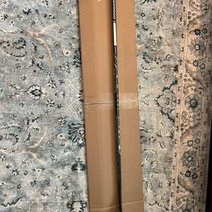 Junior Sher-Wood Rekker Morph Pro Right Handed Hockey Stick P28 Pro Stock (New)