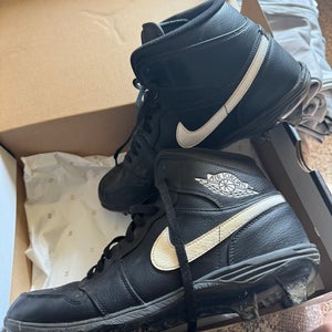Men's Size 13.0 (W 14.0) Nike Alpha Menace Elite TD Mid Top Molded Cleats (Used)