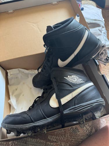 Men's Size 13.0 (W 14.0) Nike Alpha Menace Elite TD Mid Top Molded Cleats (Used)
