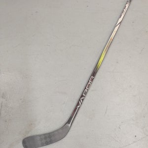 Junior Bauer Vapor Hyperlite 2 Hockey Stick, Left Hand, Multiple Curves, 50 Flex, S23 (New)