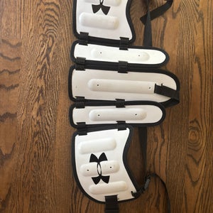 Small Youth Under Armour Rib Pad (Used)