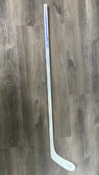 Intermediate Bauer Proto R Left Hand Hockey Stick P28  (Used)