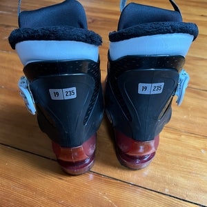 Kid's Salomon T2 RT All Mountain Ski Boots Medium Flex (Used)