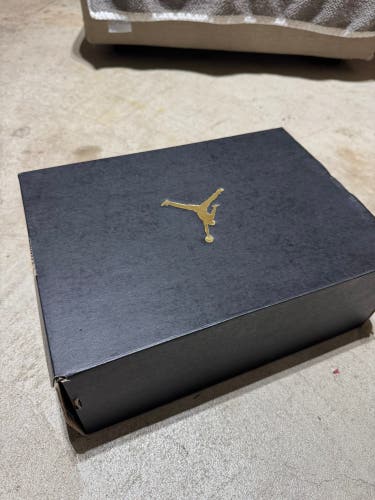Kid's 7Y (Big Kids / Youth) Air Jordan 13 Shoes (Used)