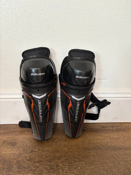Youth Bauer Supreme 1.4 9" Shin Pads (Used)
