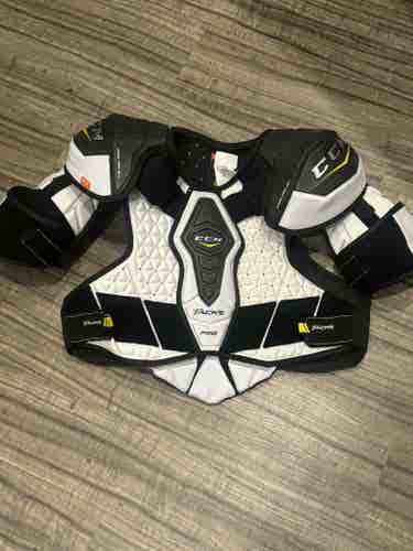 CCM Tacks Pro Hockey Shoulder Pads, Size Senior Large
