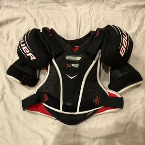 Small Junior Bauer Vapor X800 Lite Shoulder Pads (Used)