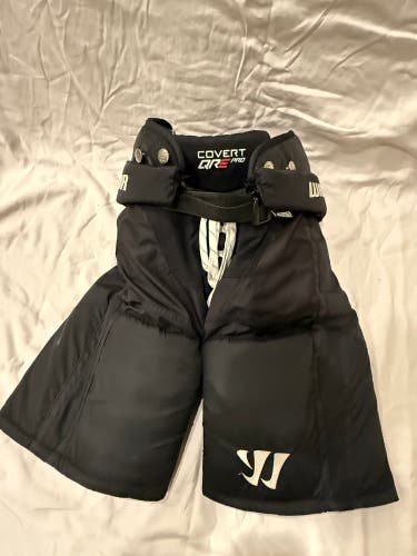 Junior Large Warrior Covert QRE Pro Hockey Pants (Used)